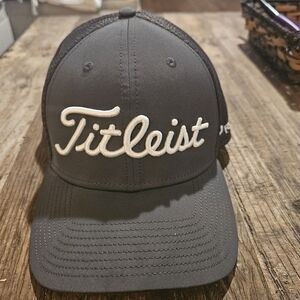 Titleist Grey ProV1 Golf Hat